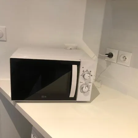 Mezzanine Centre Apartment *